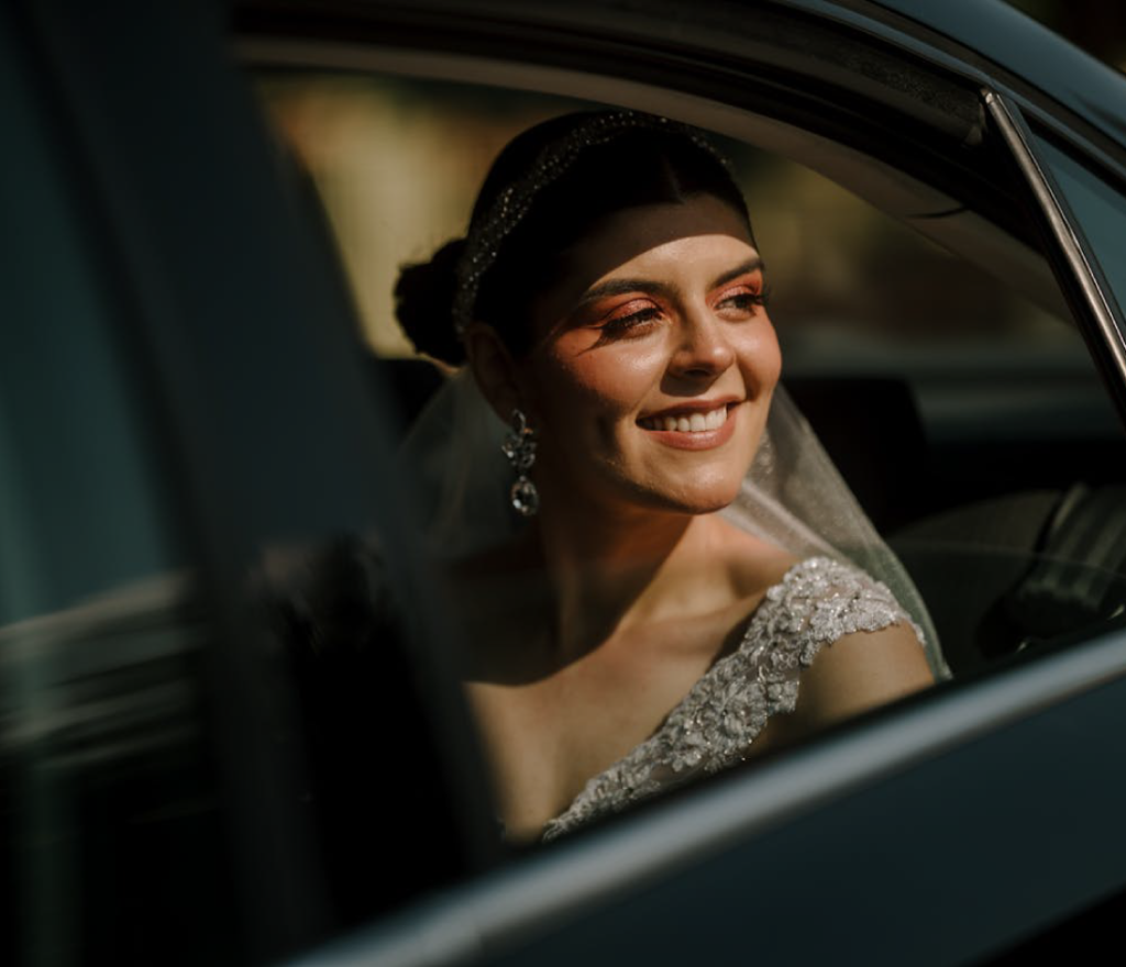 Make Your Wedding Day Truly Unique by Hiring a Luxury Chauffeur Car Service